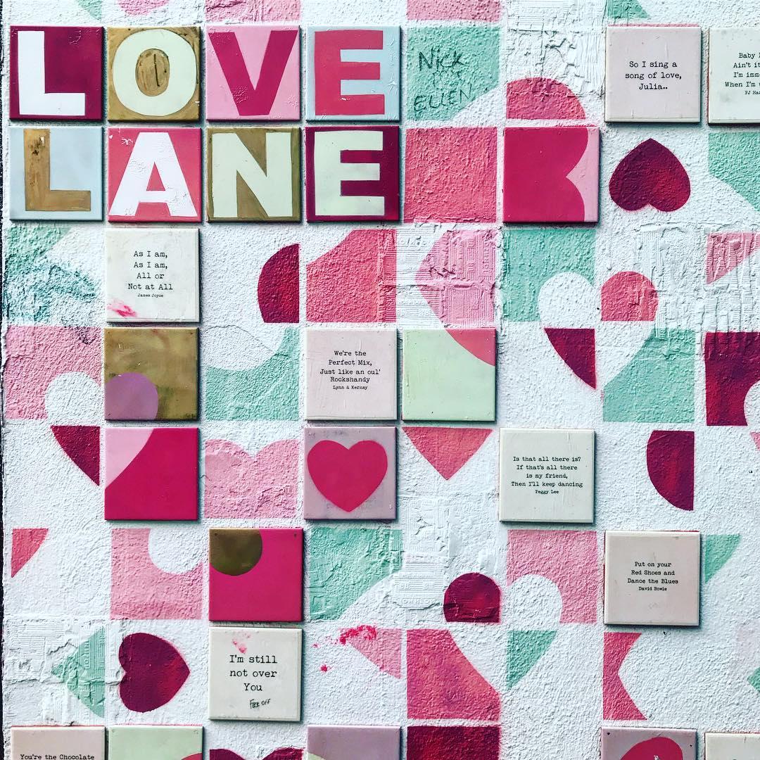 藏在都柏林圣殿酒吧街尾的爱情小巷——Love Lane，你打卡了吗？