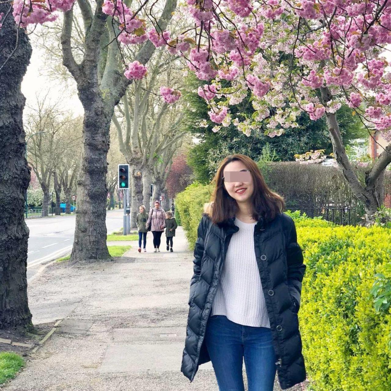 留英中国学生突然死亡：“穿着睡衣，盖着被子，还以为她只是睡着了”