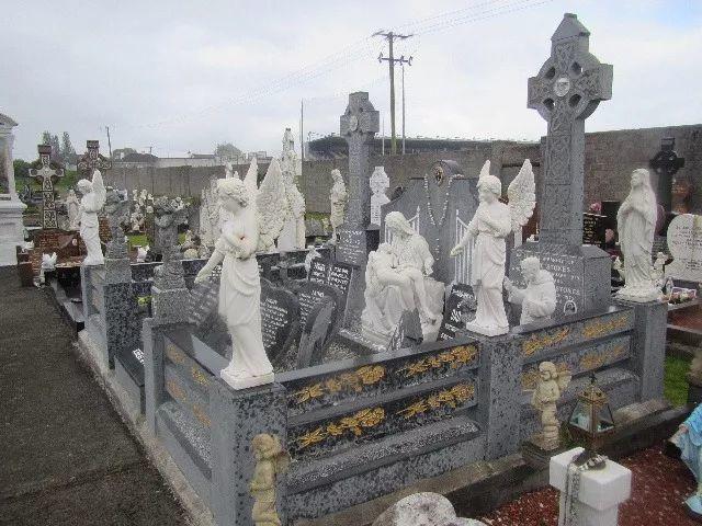 纳凉特辑∣嘿,逛坟么? 纳凉特辑∣嘿,逛坟么?
