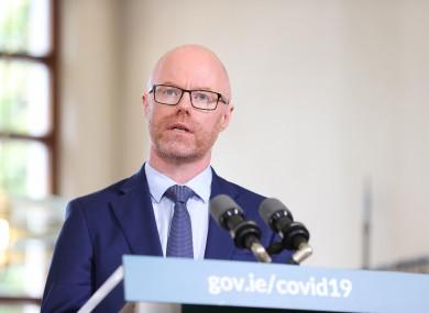 爱尔兰卫生部长：都柏林新冠肺病例“开始稳定” | 绿色名单减到只剩四个国家
