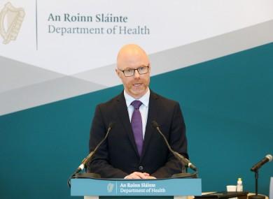 爱尔兰卫生部长表示系统未崩溃，HSE负责人就联络追踪问题道歉