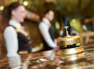 爱尔兰酒店联合会表示，酒店和宾馆的夏季预订量“创历史新低”