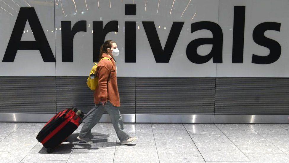 英国旅客在没有新许可证的情况下面临被机场拒之门外和罚款的风险