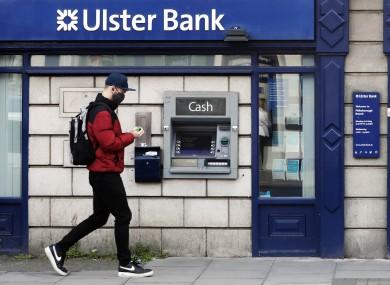 Ulster Bank因跟踪抵押贷款超额收费而被罚款3,780万欧元