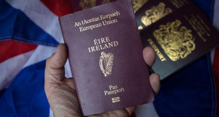 英国脱欧公投引发了爱尔兰护照在英国的申请热潮