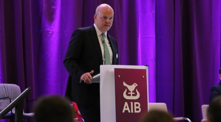 爱尔兰AIB银行同意收购阿尔斯特银行42亿欧元的企业贷款账簿