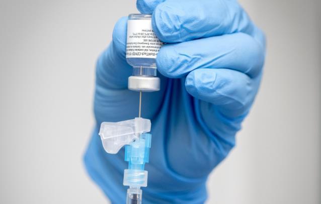 辉瑞寻求第三剂新冠疫苗授权，因为变异体推动了新的全球爆发