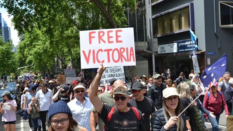 澳大利亚数千人集会反对新冠病毒疫苗接种