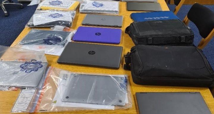 【快讯】你丢电脑了吗？都柏林警方缴获21台被盗笔记本电脑