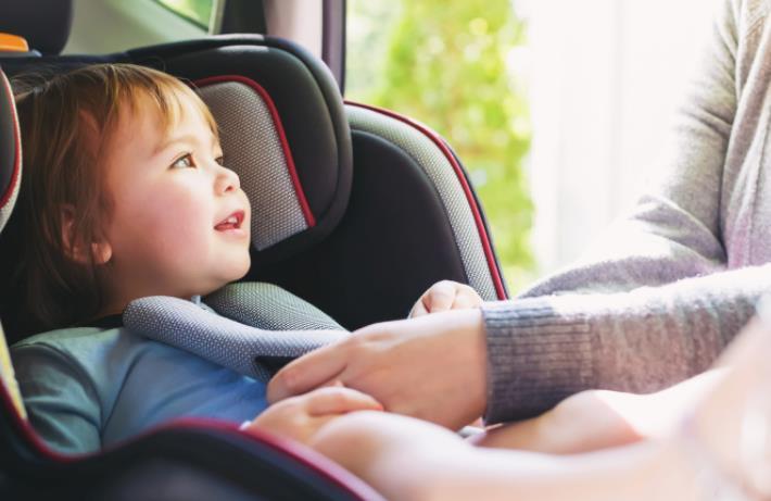 爱尔兰道路安全局称，超过一半的儿童汽车座椅安装不正确
