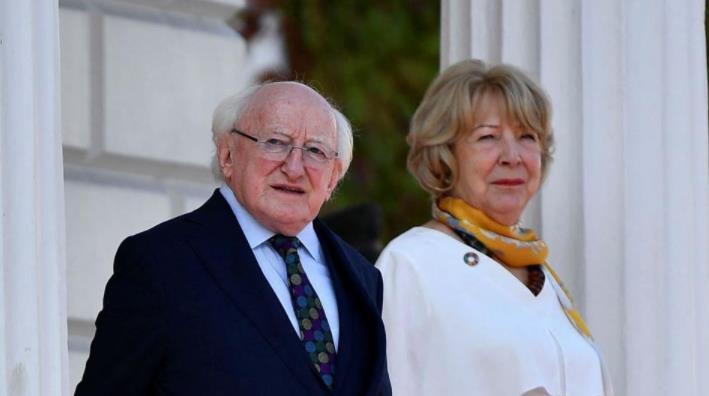 爱尔兰总统迈克尔·D·希金斯和夫人萨宾娜新冠病毒检测呈阳性