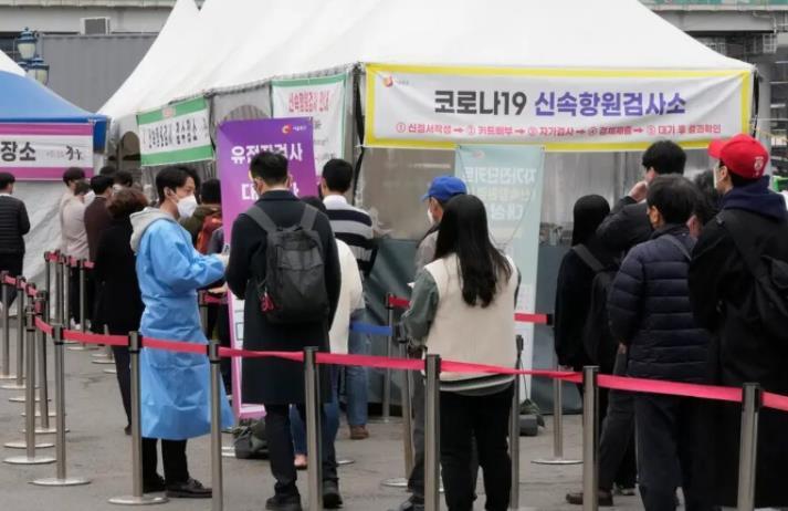 韩国再破记录：日增62万新冠病例，24小时内429人死亡
