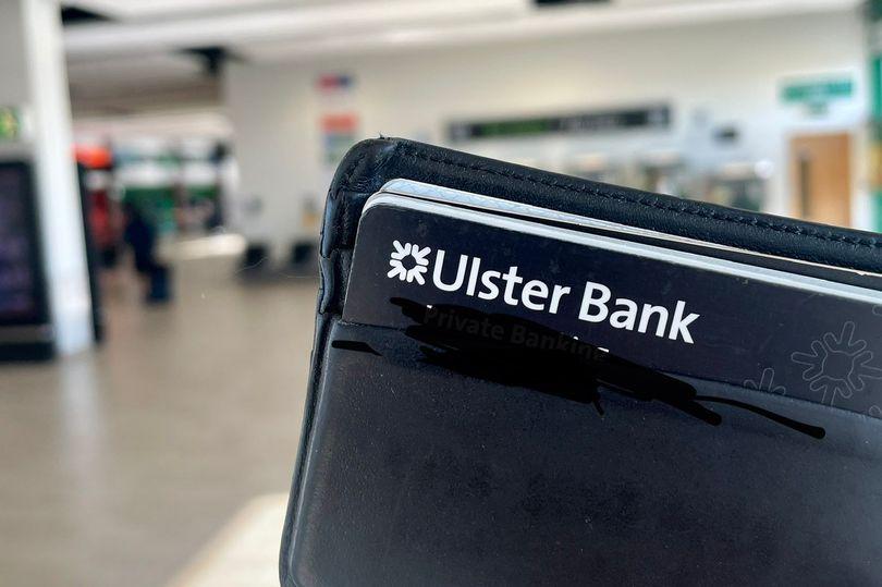一名丢了钱包的男子在返回爱尔兰后，发现他的钱包正在飞往美国