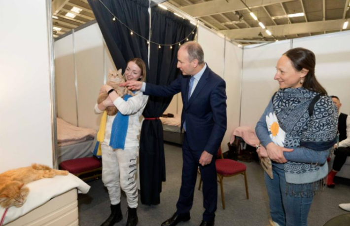 空置的社会住房将被翻新，爱尔兰总理重申对乌克兰难民“无上限”
