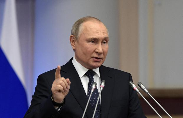 普京警告称，如果西方国家干涉乌克兰，将对其进行“闪电式”报复