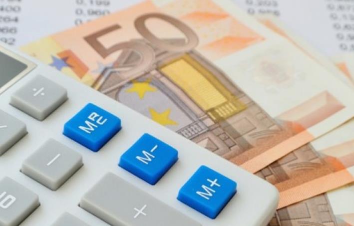 在结束新冠限制措施后，爱尔兰国家赤字减少了60多亿欧元