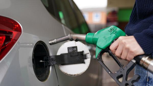 爱尔兰驾车者现在每年在汽车燃料上的花费超过2,000欧元