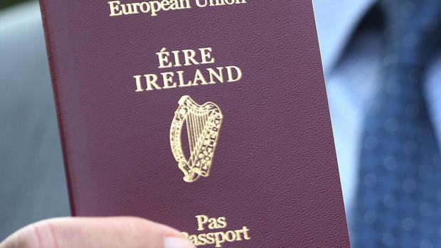 由于材料不足，导致超过6.3万份爱尔兰护照申请被搁置