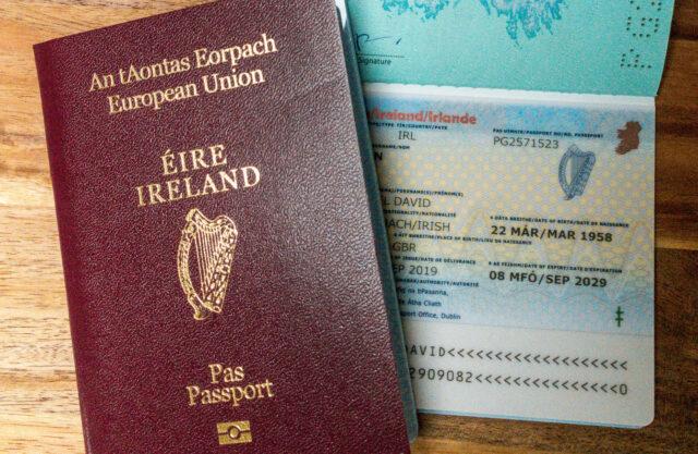 爱尔兰护照办公室将增加工作人员并调整儿童申请程序以应对激增