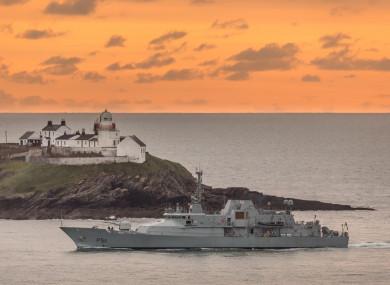 国防军在爱尔兰海开展重大行动，以保护海底电缆免受攻击