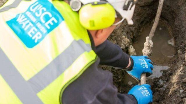 由于高压水管爆裂，导致都柏林数万户家庭和企业停水