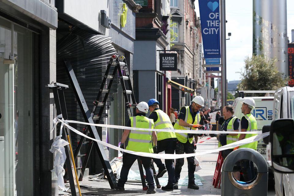 爱尔兰犯罪潮：几周内7个郡11家店遭汽车撞击抢劫