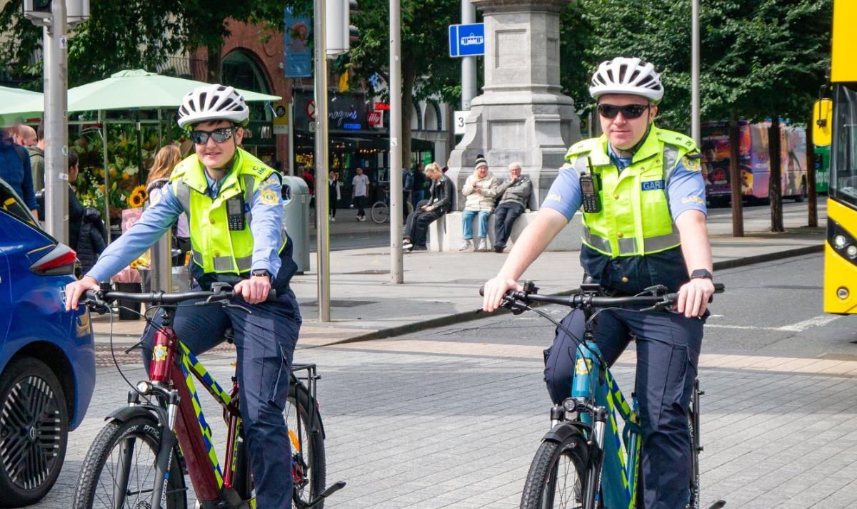 新数据显示，爱尔兰警方上周在都柏林逮捕了580人