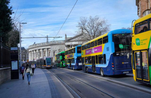 爱尔兰交通部长希望暂停票价削减，投资扩大公共交通