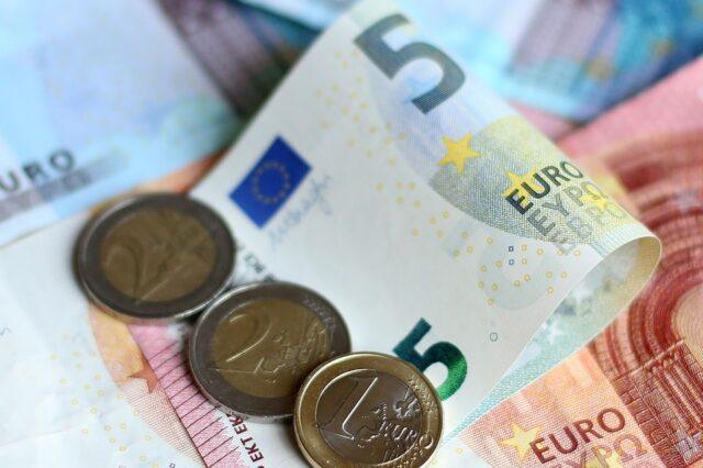 爱尔兰拥有欧盟第二高的预算盈余，仅次于丹麦