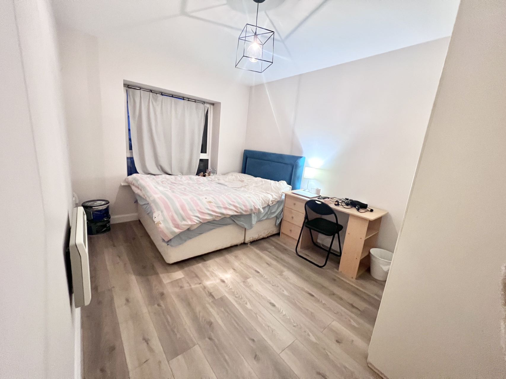 【招租】两室一厅的一个双人间招一个女生或