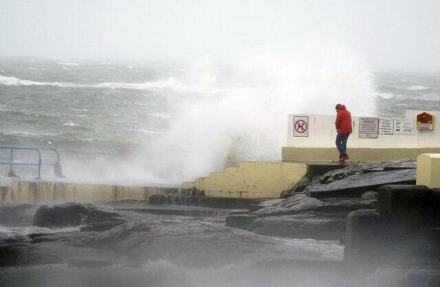 风暴“伊莎”过境，爱尔兰超过23.5万处房屋断电
