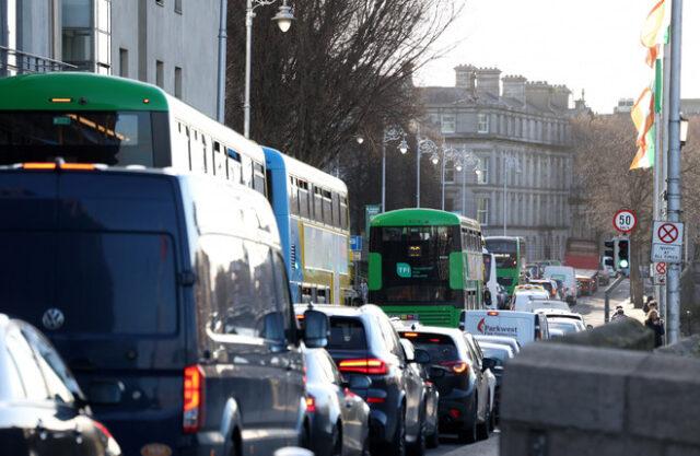 大多数司机强烈支持都柏林市中心减少车流提案
