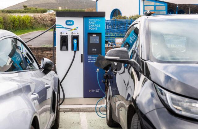 爱尔兰计划在高速公路每60公里处安装电动汽车充电站