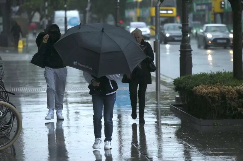 爱尔兰8月银行假期天气预警：大雨和洪水风险来袭