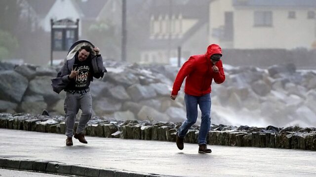 新年寒潮来袭！爱尔兰多地发布黄色预警，气温骤降至零下